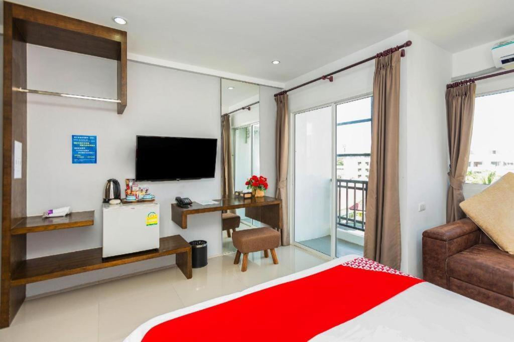 Oyo 472 Tang Cheng Hotell 2*