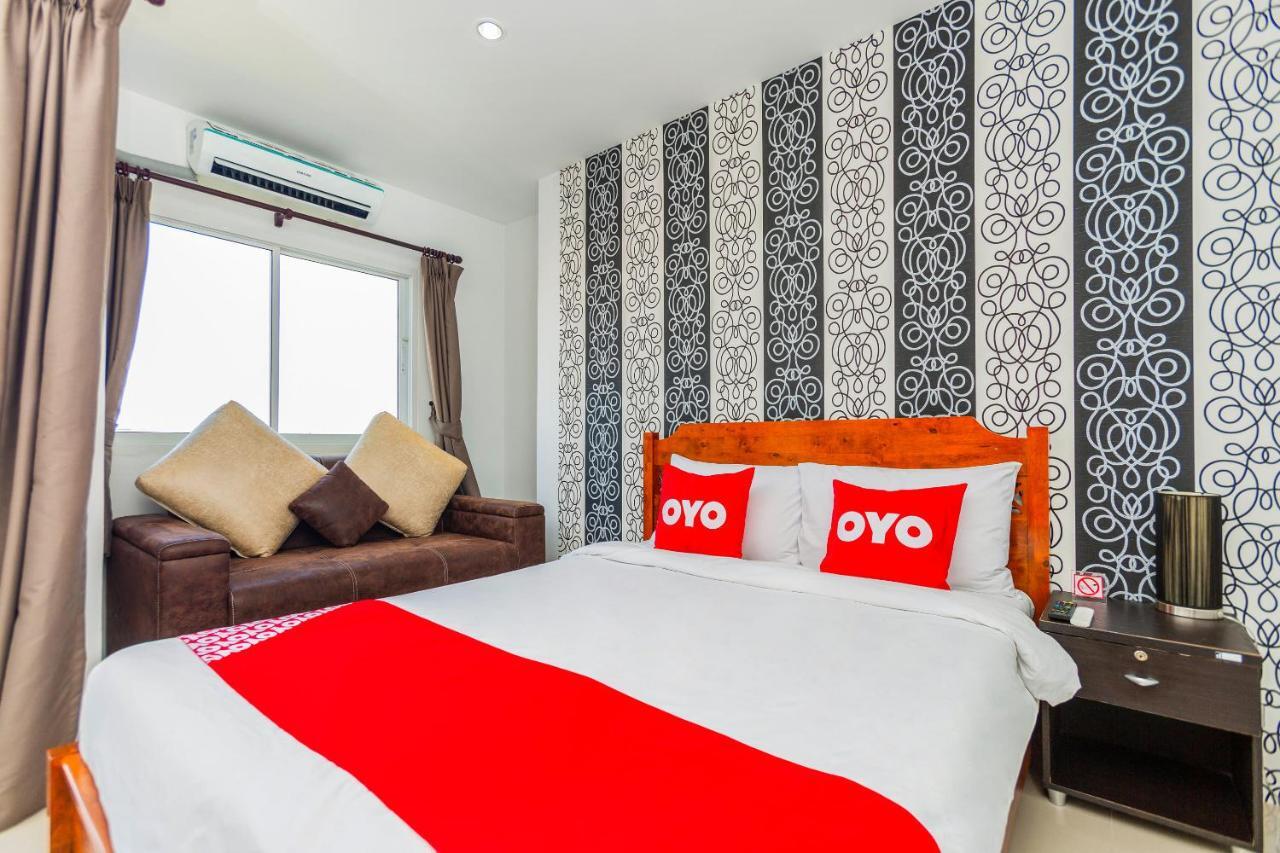 Hotell Oyo 472 Tang Cheng 2*
